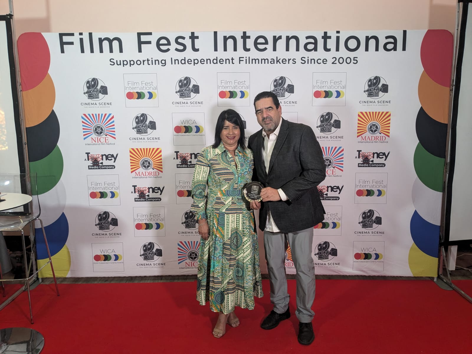 Angélica Noboa Pagán y Ricardo Tejeda Ramírez, productores de Poncho Morado Films