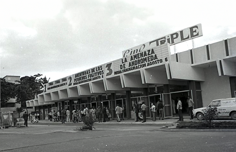 Cine Triple, en la avenida George Washington de Santo Domingo.