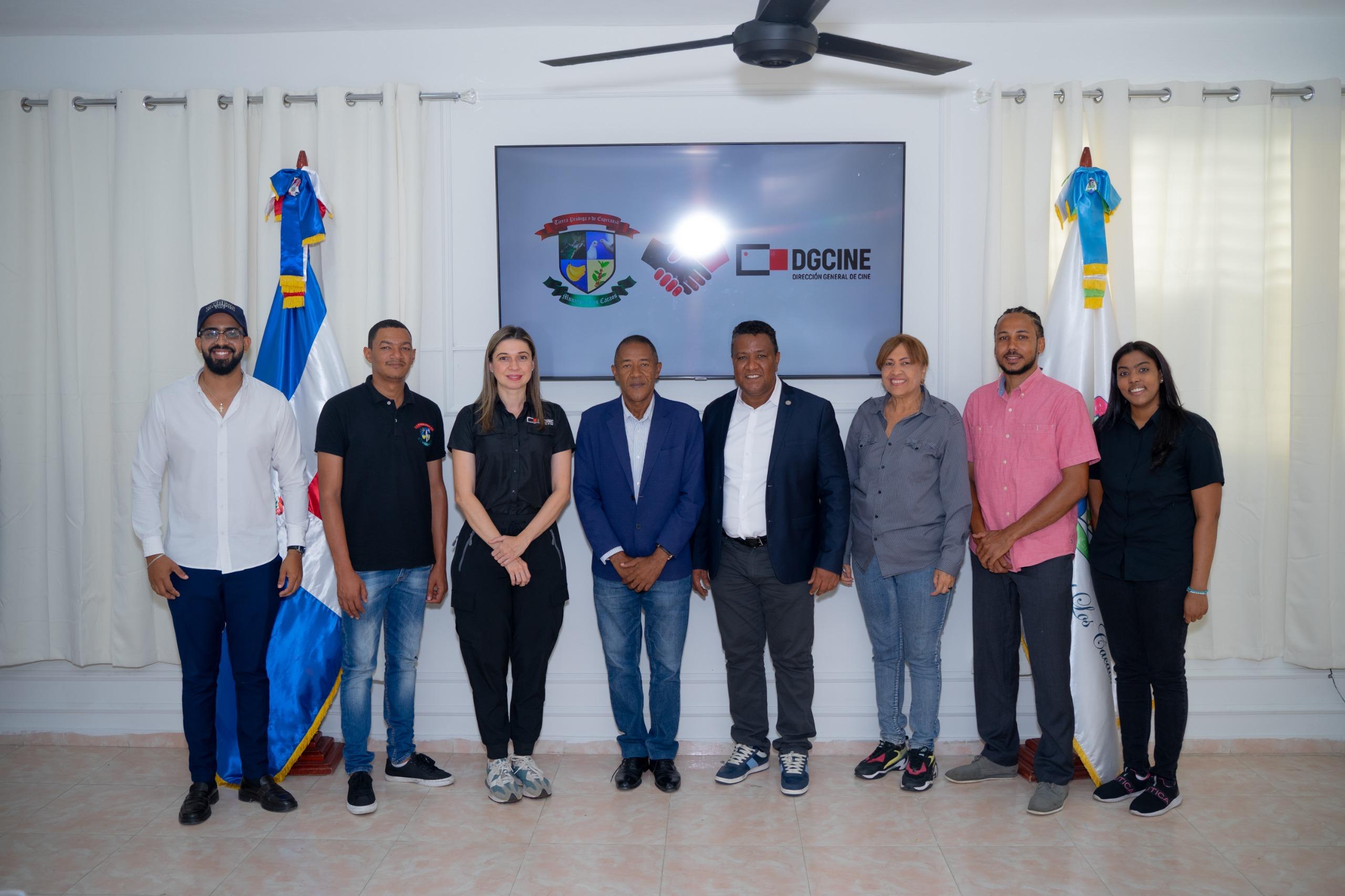 DGCINE y Proindustria visitan el municipio de Los Cacaos